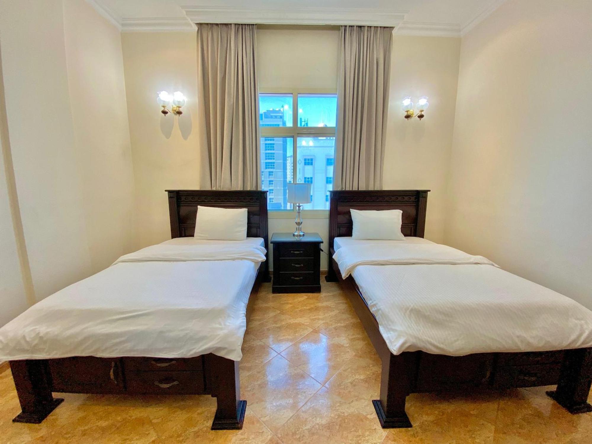 Al Misrea Tower Appartement Manamah Buitenkant foto