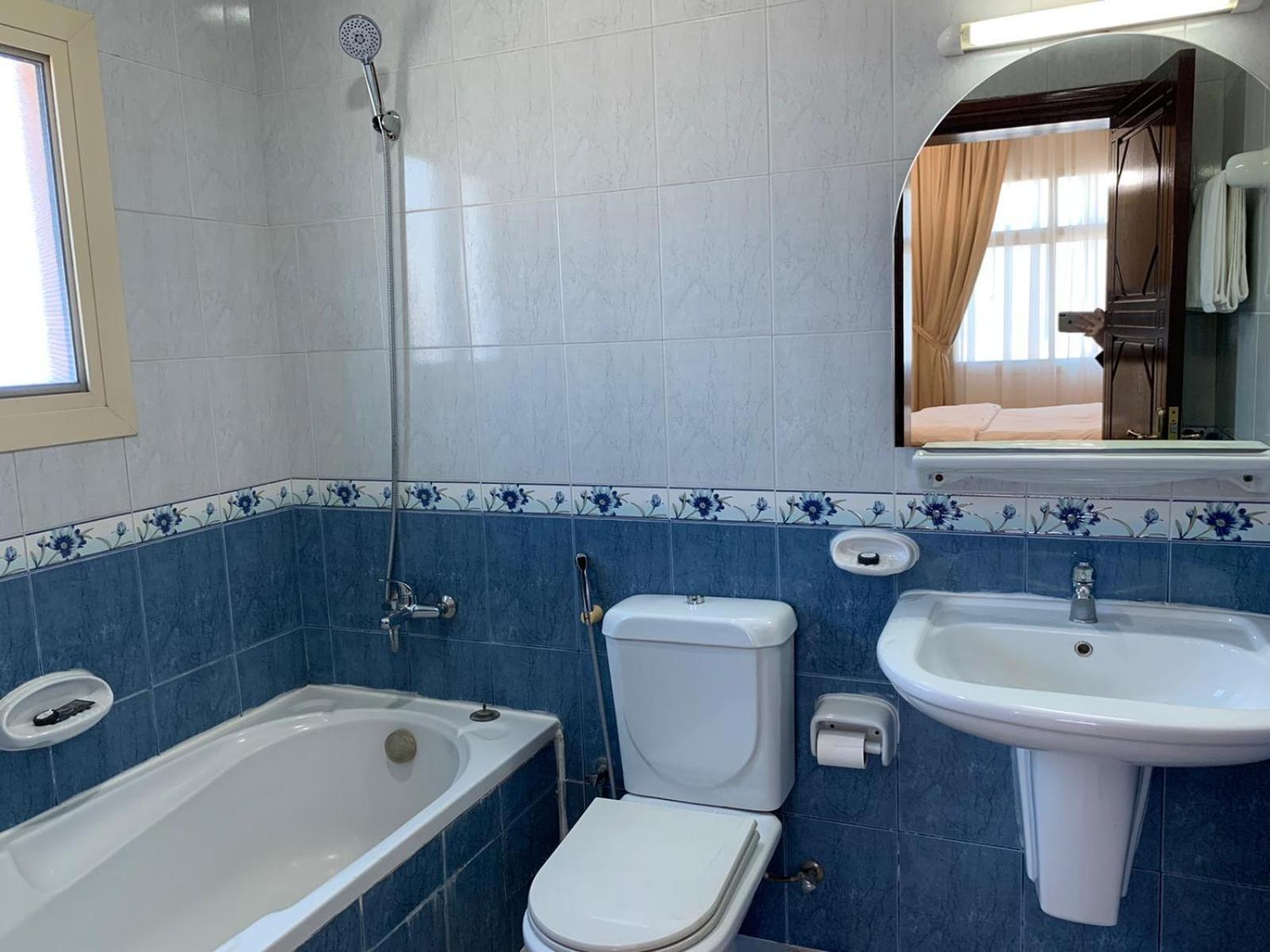 Al Misrea Tower Appartement Manamah Buitenkant foto